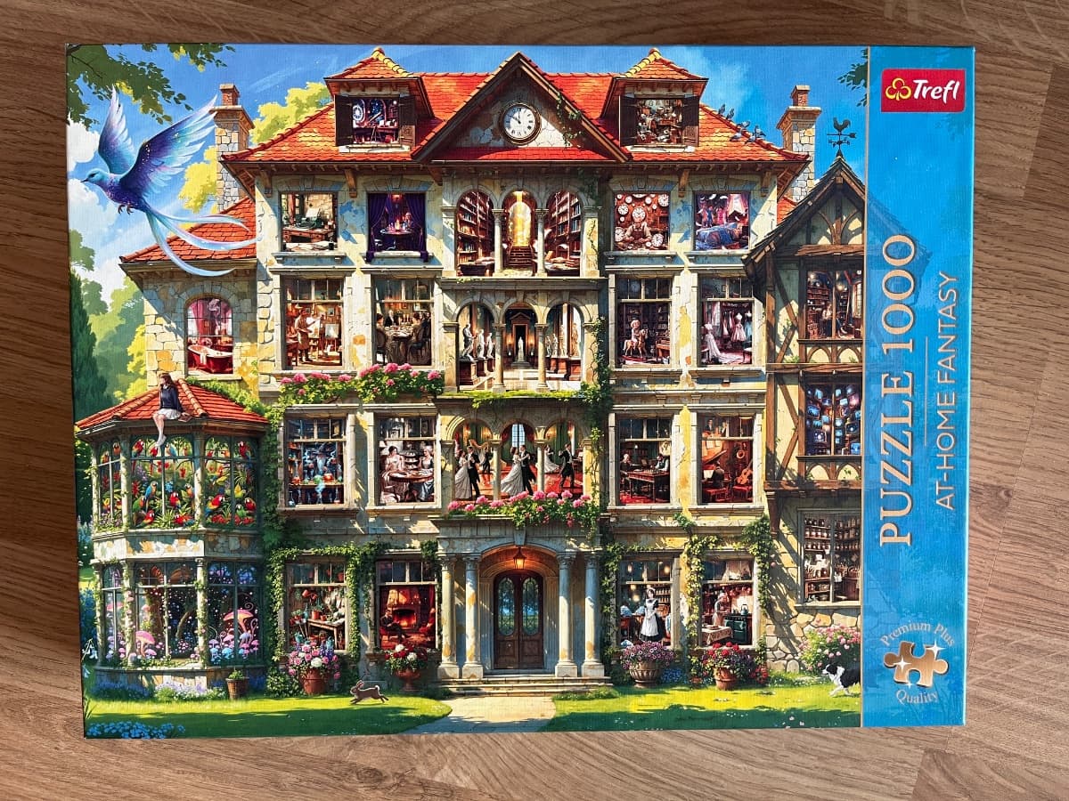 At-home Fantasy: A Mansion Full of Secrets